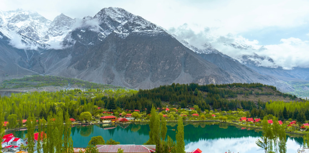Turquoise Shangrila Lake (Lower Kachura Lake) surrounded by mountains near Skardu