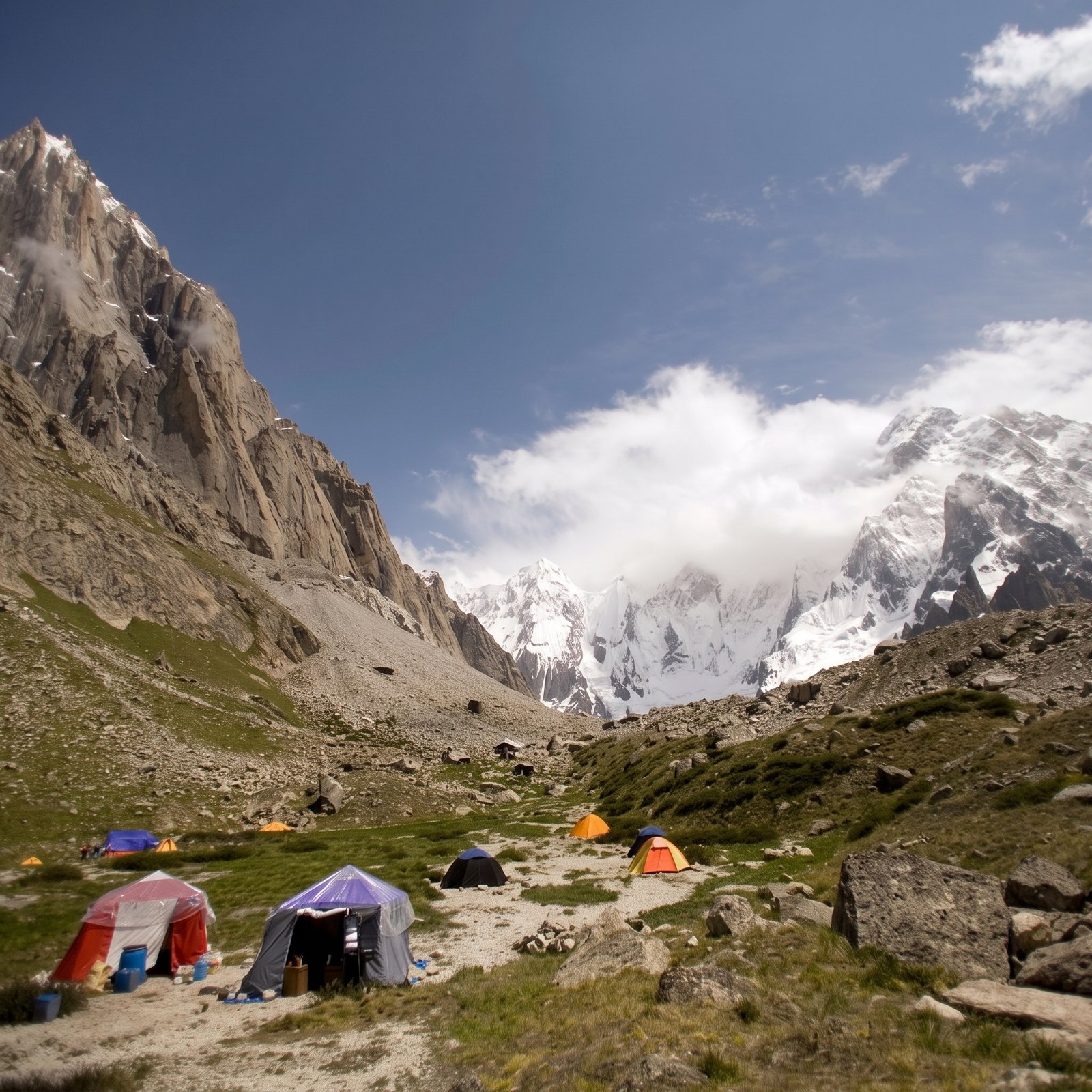Charkusa Valley Trek